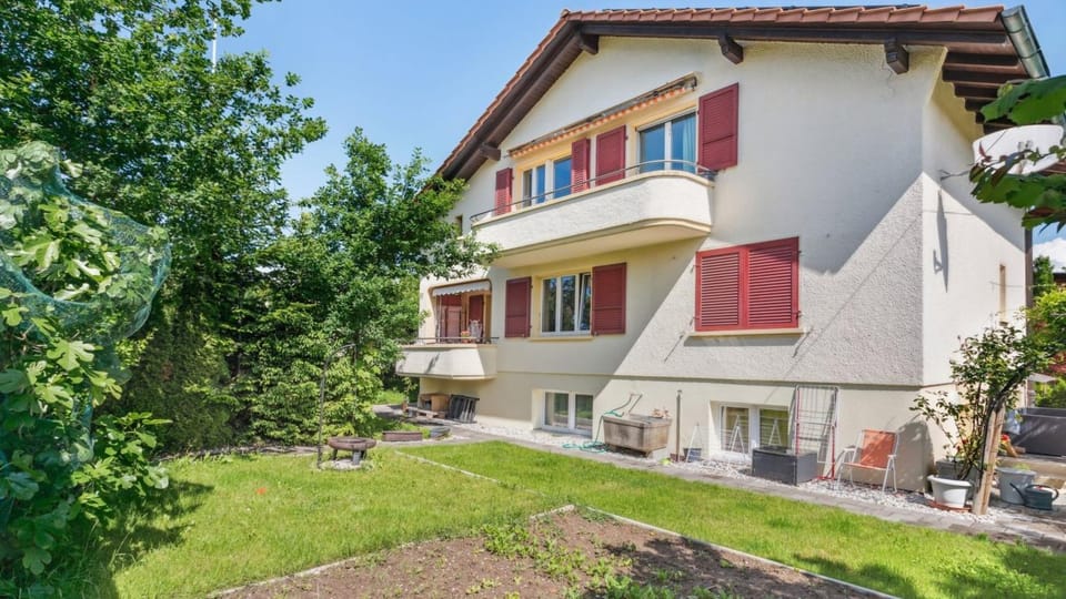 Appartement de 3 pièces, dans la maison familial à Morat-Murten, Fribourg-CH Apartment in Fribourg, Switzerland