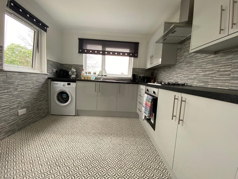 Pure Apartments Fife - Dunfermline West Apartment in Scotland
