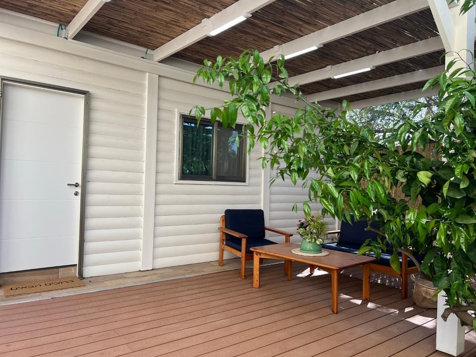 Patio, Facade/entrance