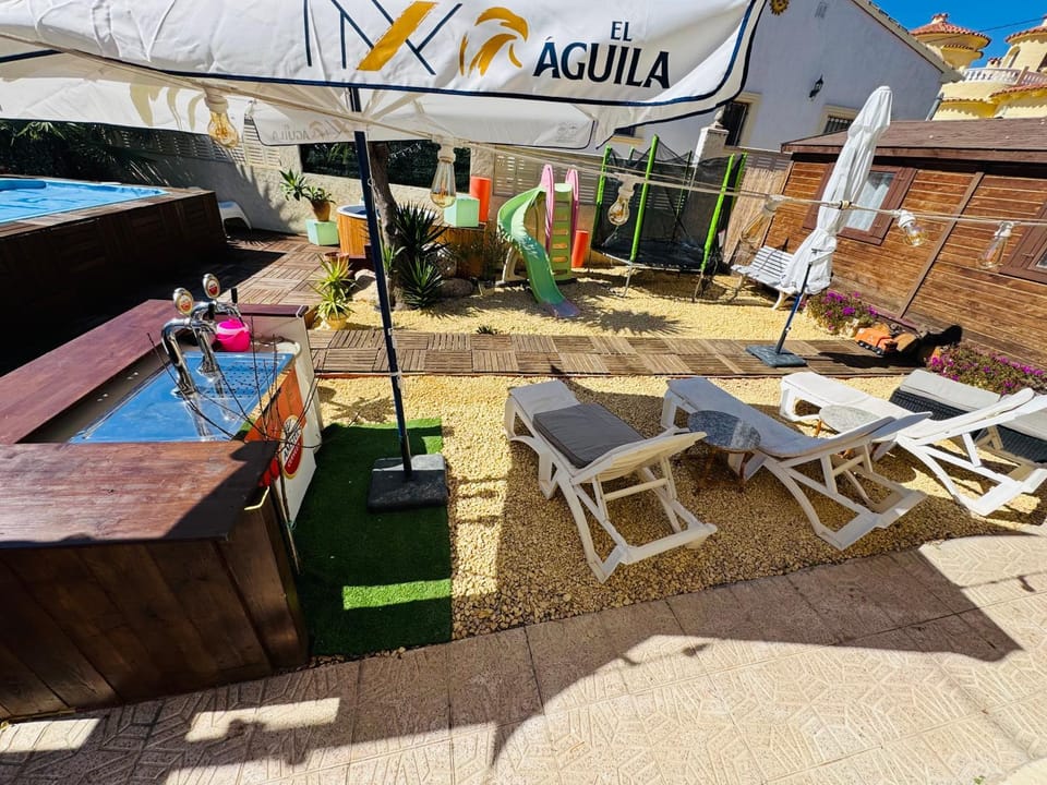 Patio, Pool view, Swimming pool, sunbed