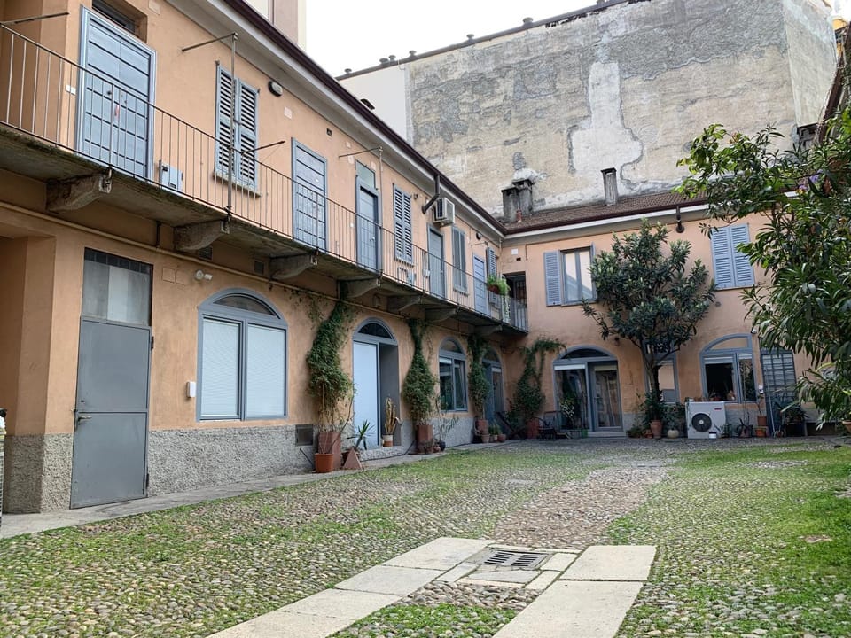 Property building, Facade/entrance, Garden