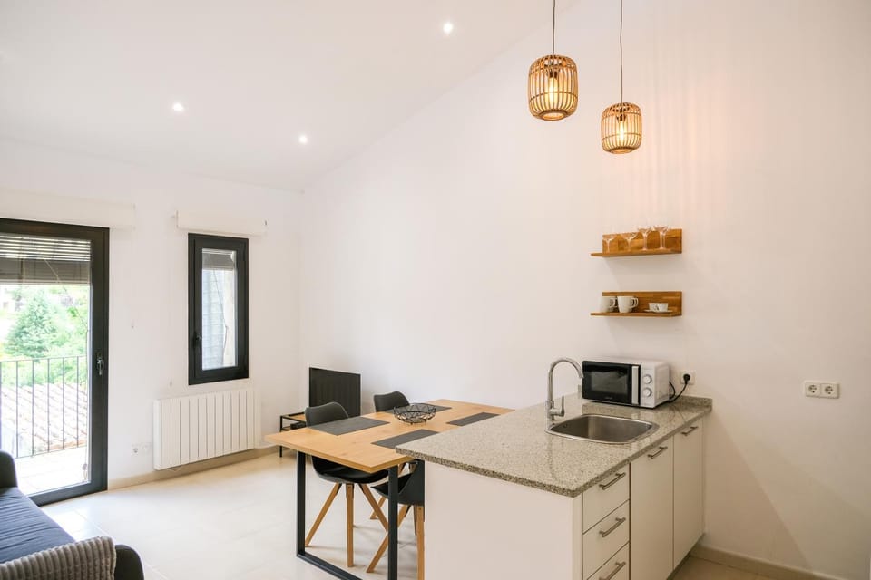 Ca l'Eudald 3, Apartamento en Besalú con terraza Apartment in Garrotxa
