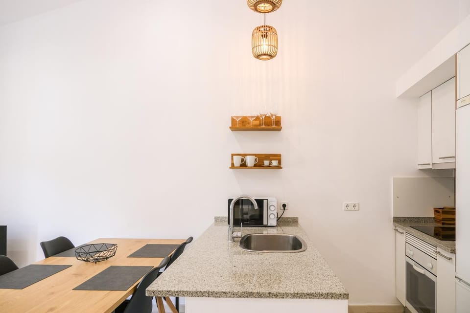 Ca l'Eudald 3, Apartamento en Besalú con terraza Apartment in Garrotxa
