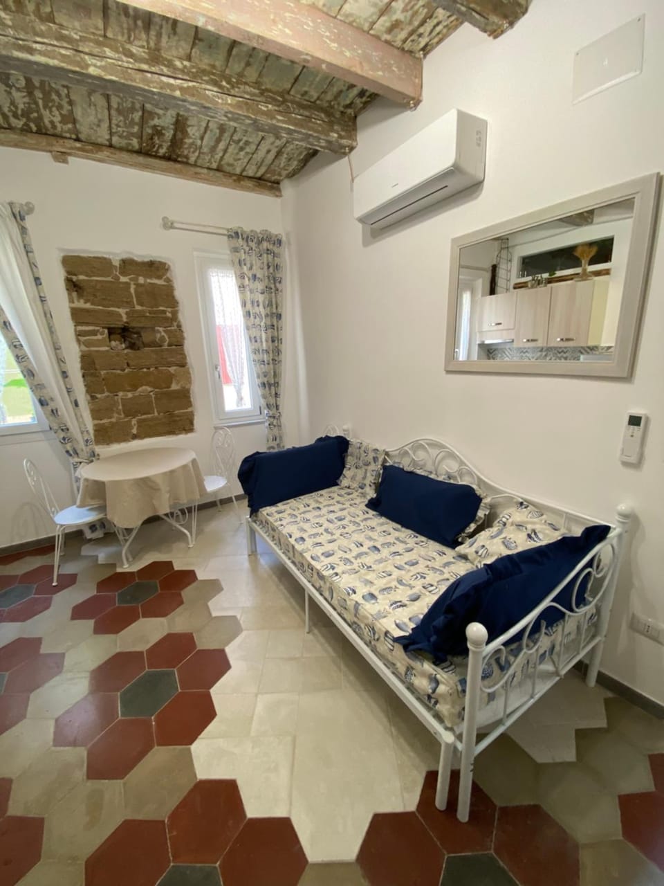 Kitchen or kitchenette, Living room, Seating area