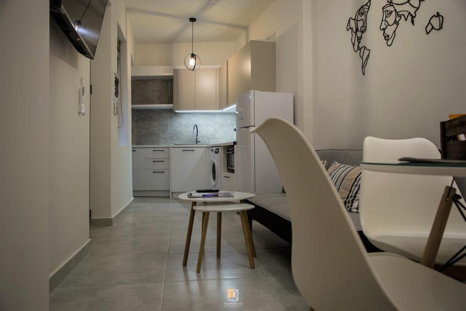 Seating area, kitchen