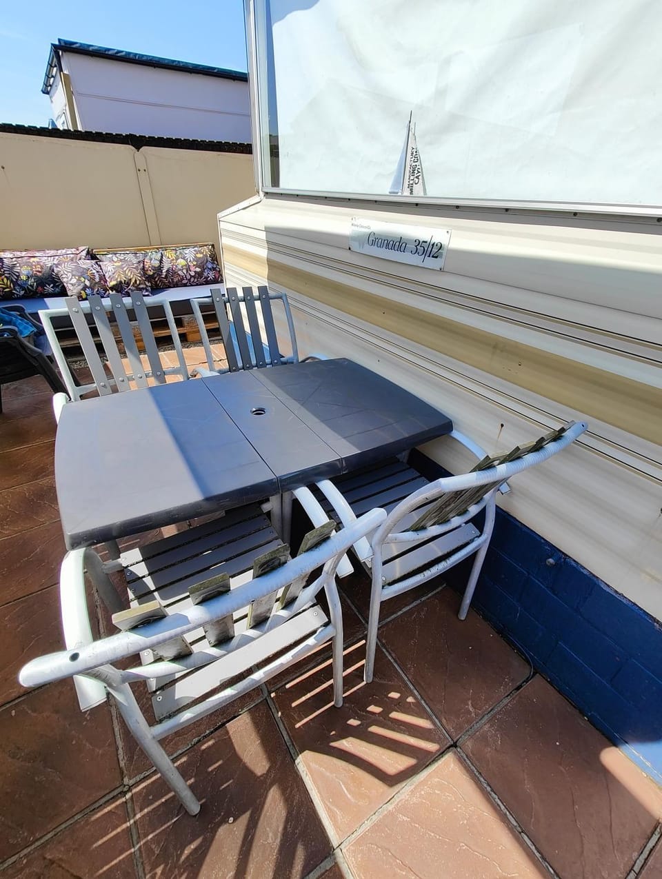 Przytulny domek holenderski z podgrzewanym odkrytym basenem do dyspozycji gości Campground/ 
RV Resort in De Haan