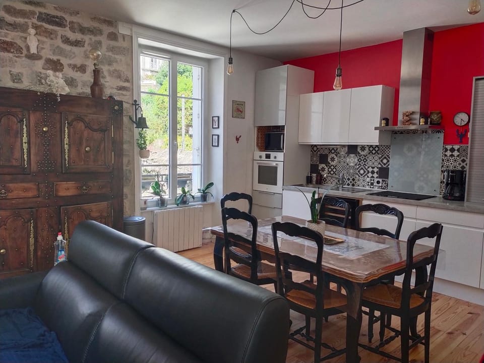 Chambrecosy maison de charme proche gare et centre historique Bed and Breakfast in Quimper