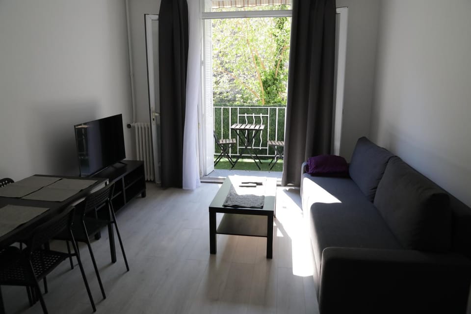 grand appart proximité vieux port et gare Apartment in Marseille