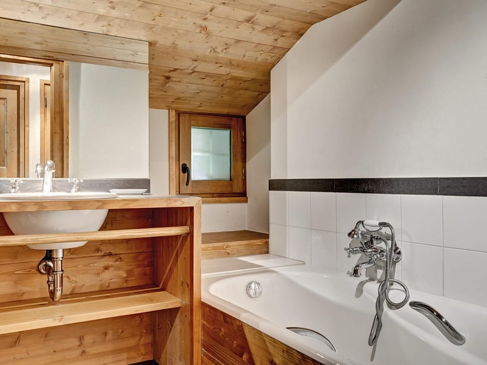 Duplex 3 Chambres au Mont d'Arbois - Balcon, Garage, Proche Télécabine et Golf - FR-1-453-252 Cabin in Megève