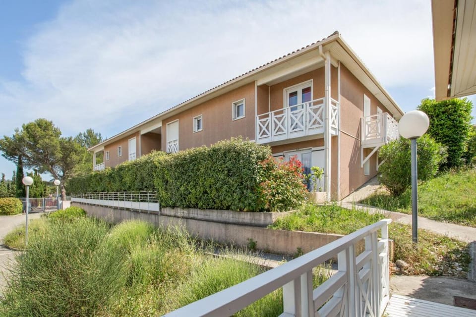 Residence Debussy - maeva Home - Appartement 2 Pièces 4 Personnes - Budget MAE-9049 Apartment in Carnoux-en-Provence