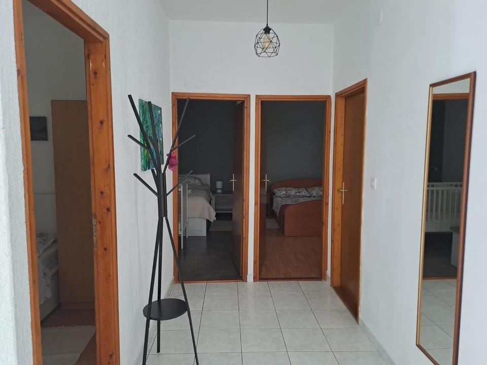 View (from property/room), Area and facilities