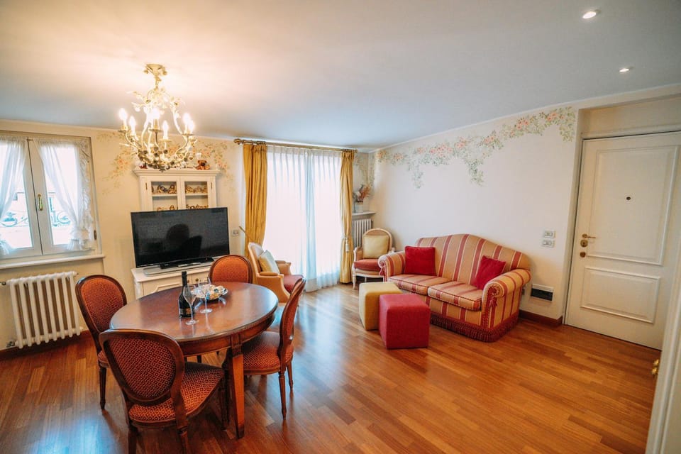 Communal lounge/ TV room, TV and multimedia