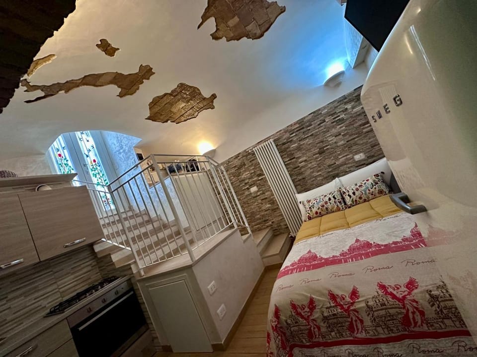 Vatican Stone Apartment in Rome