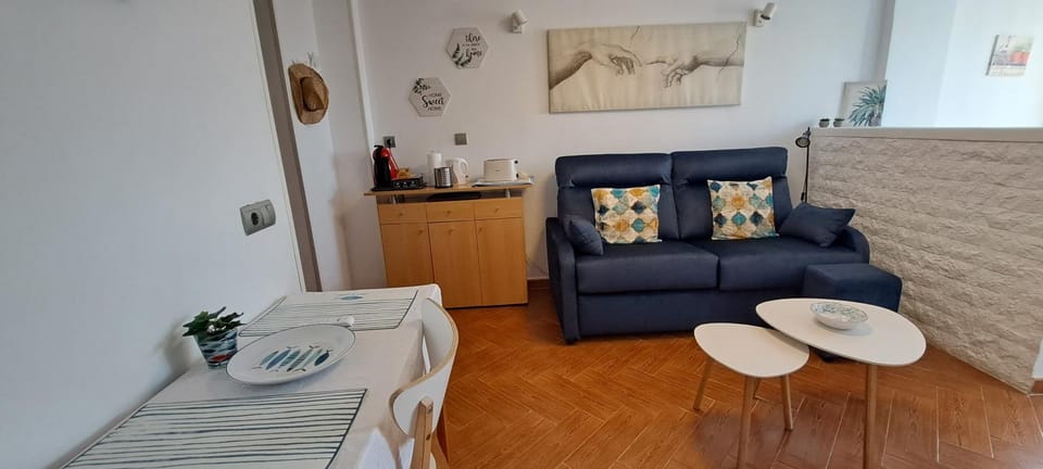 Bahíazul Apartamento - centro, piscina y parking Apartment in Torremolinos