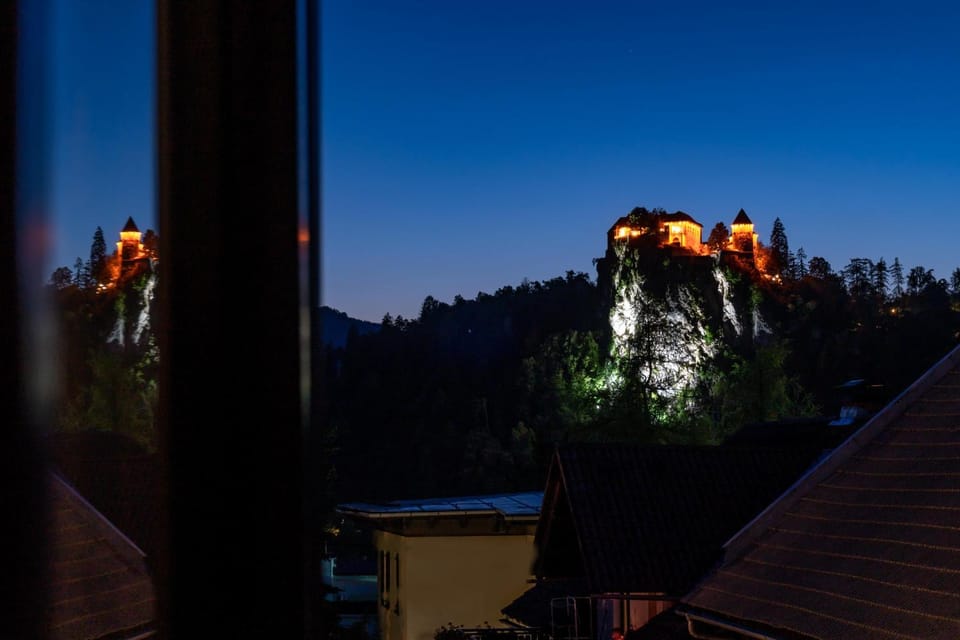 Nearby landmark, Landmark view, Landmark view