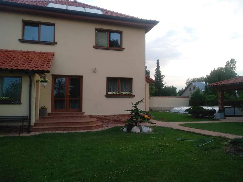 Property building, Garden