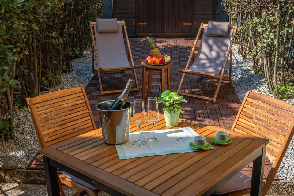 Patio, Garden