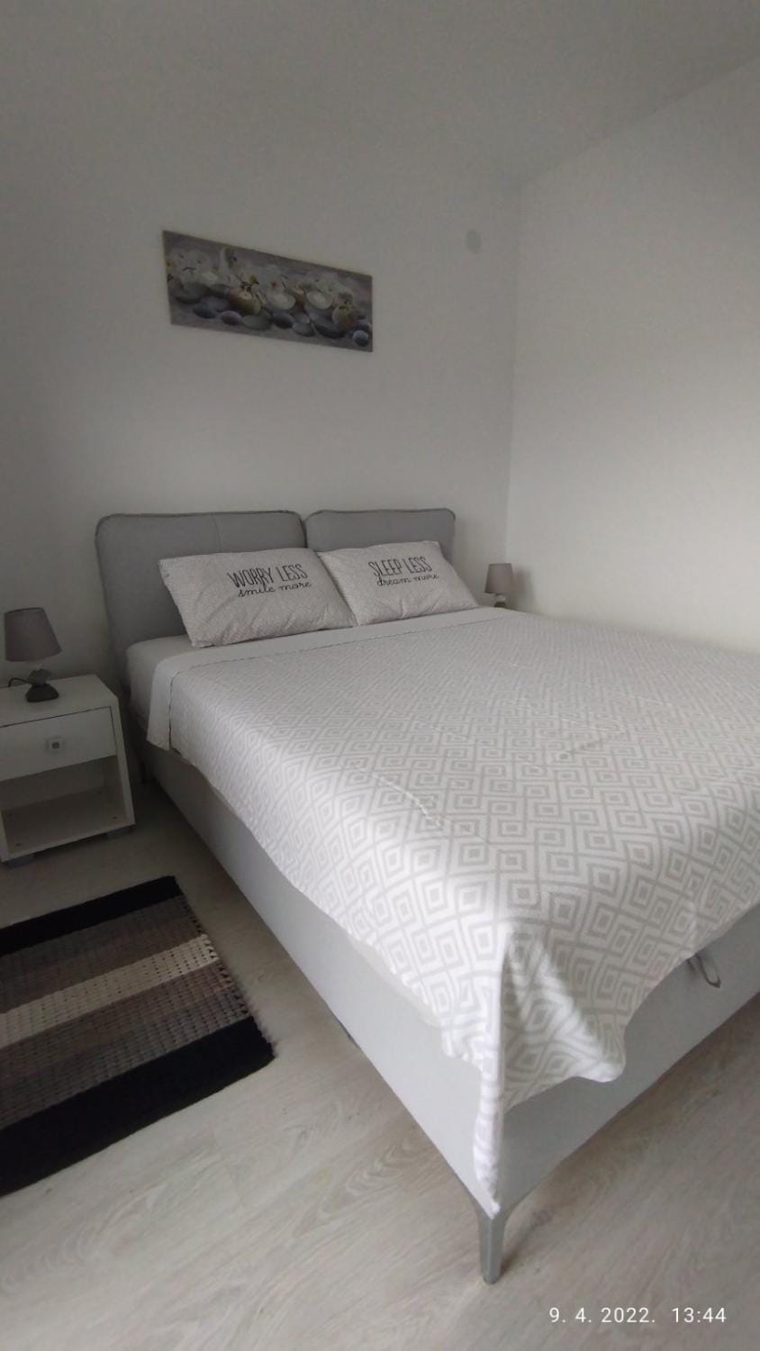 Ara 4 Apartment in Serbia
