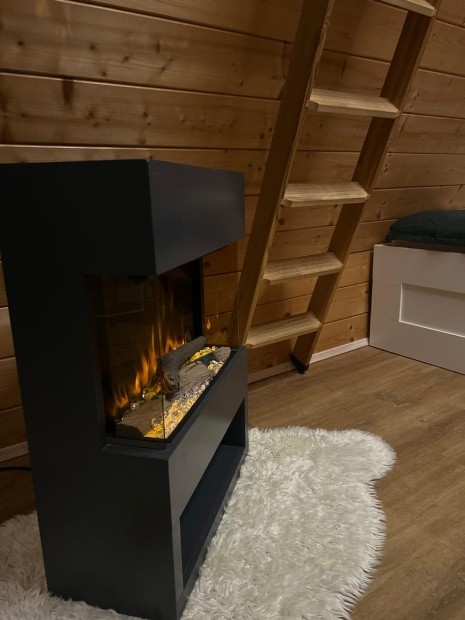NEW! Glamping House with new hot tub and sauna- Hisa oddiha UPDATED DECEMBER 2025 House in Slovenia