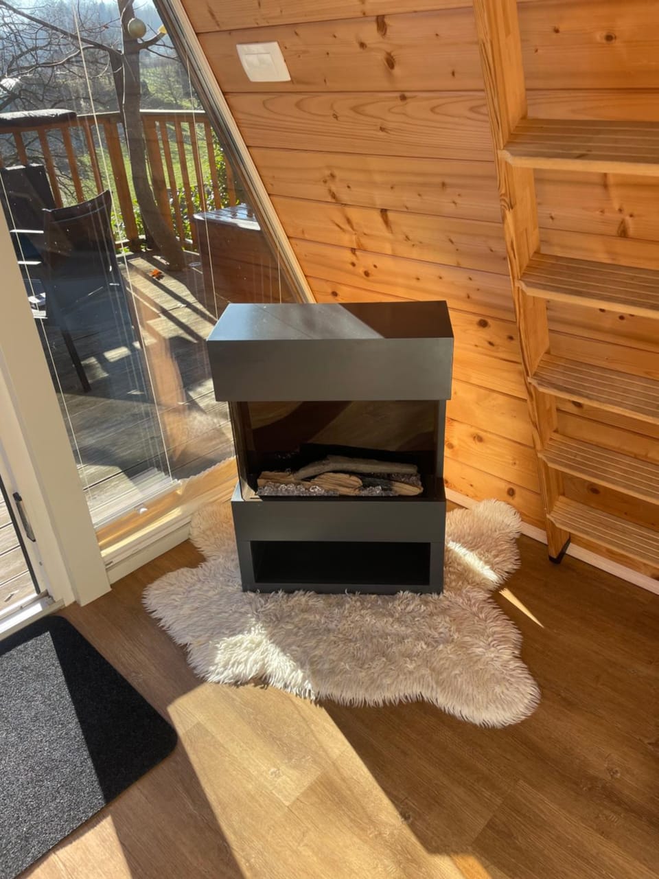 NEW! Glamping House with new hot tub and sauna- Hisa oddiha UPDATED DECEMBER 2025 House in Slovenia