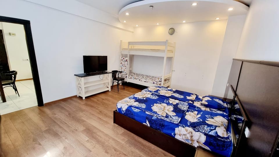 TV and multimedia, bunk bed