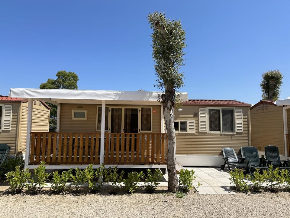 TAHITI Campground/ 
RV Resort in Lazio