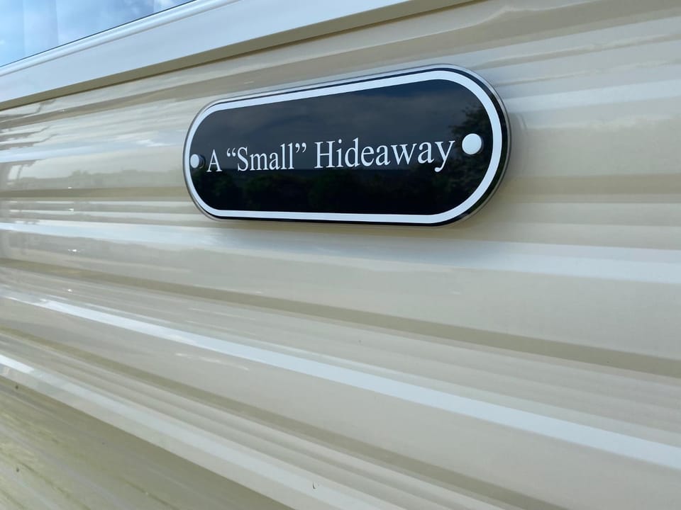 Property logo or sign, Logo/Certificate/Sign, Text overlay, Street view