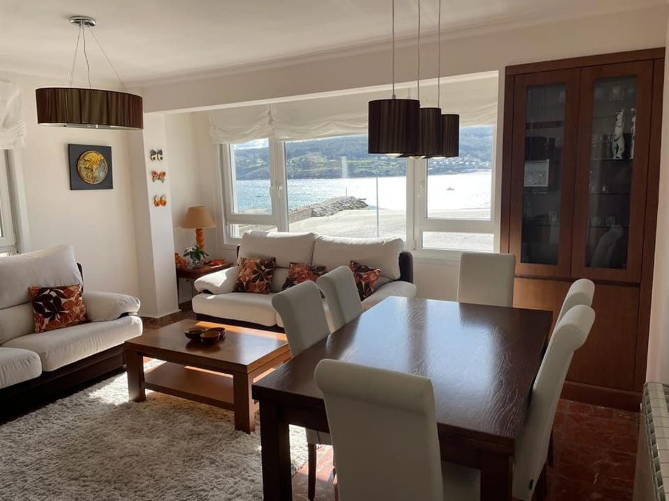 Rompeolas Apartment in Bergantiños