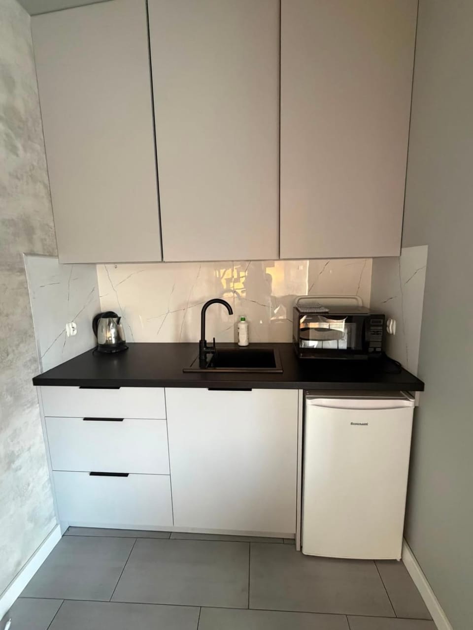 Kitchen or kitchenette, kitchen