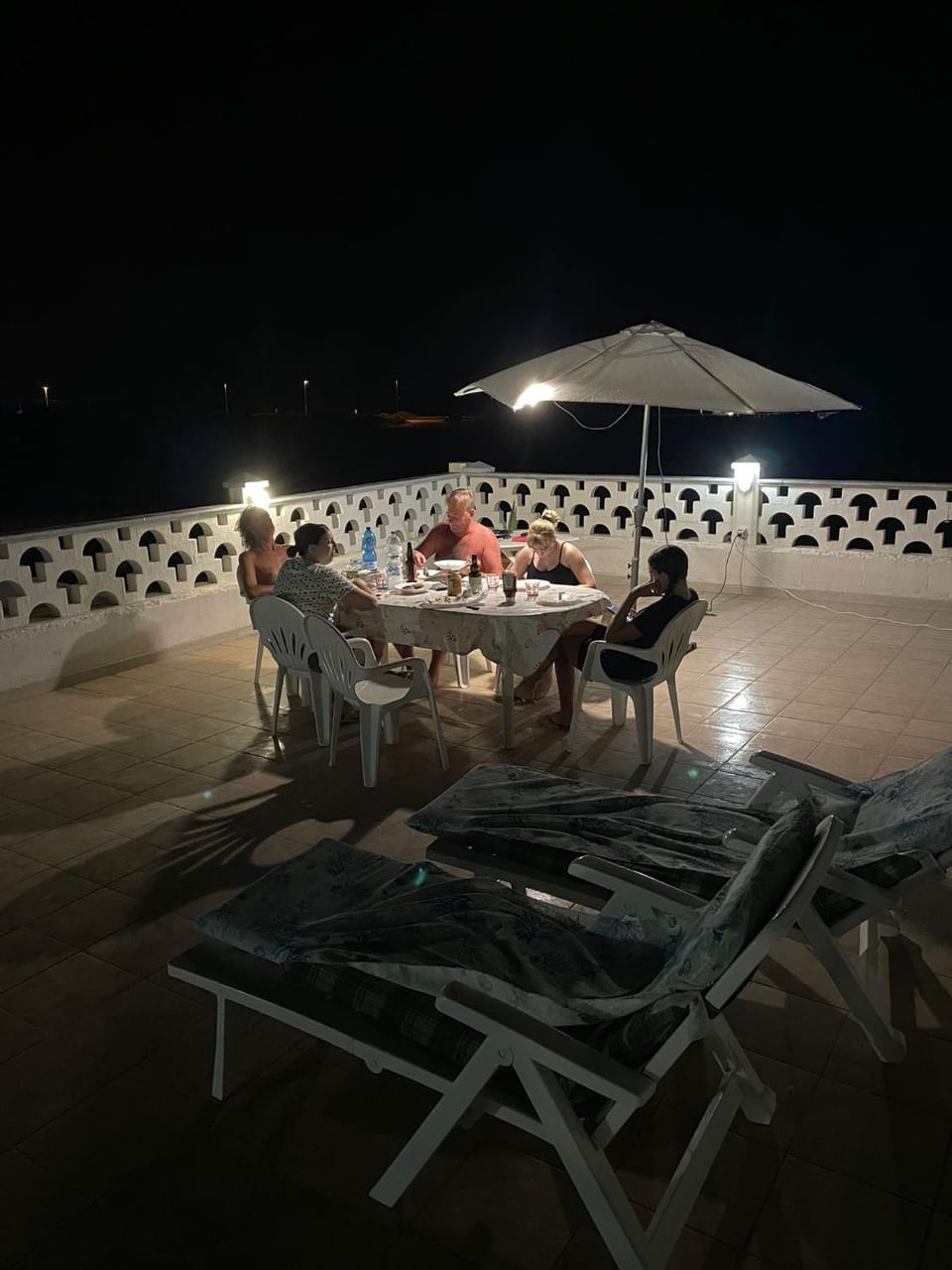 Property building, Solarium, Balcony/Terrace, Dinner