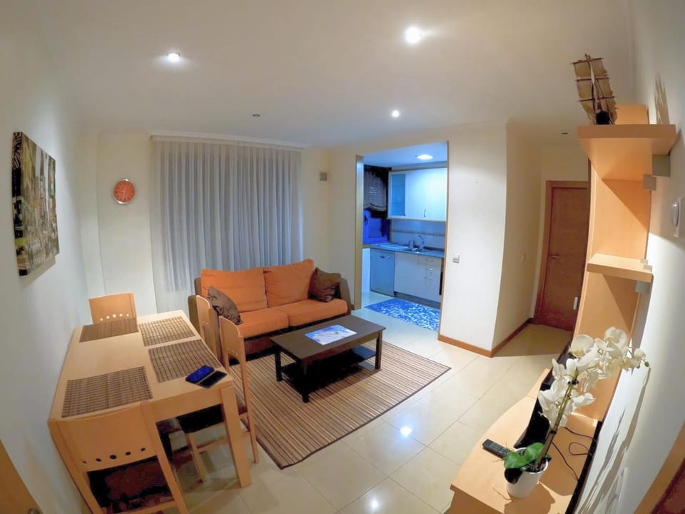 Precioso apartamento con piscina y jardín frente a la Toja Apartment in O Salnés