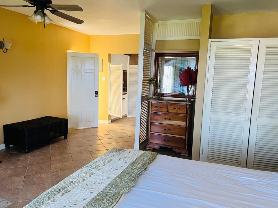 Kris’o Super Studio Apartment in St. Ann Parish
