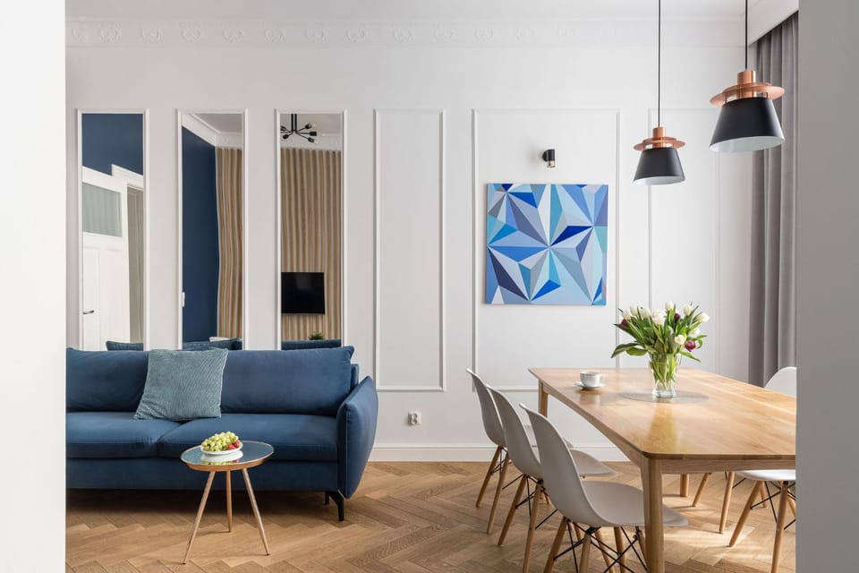 Living room, Seating area, Dining area