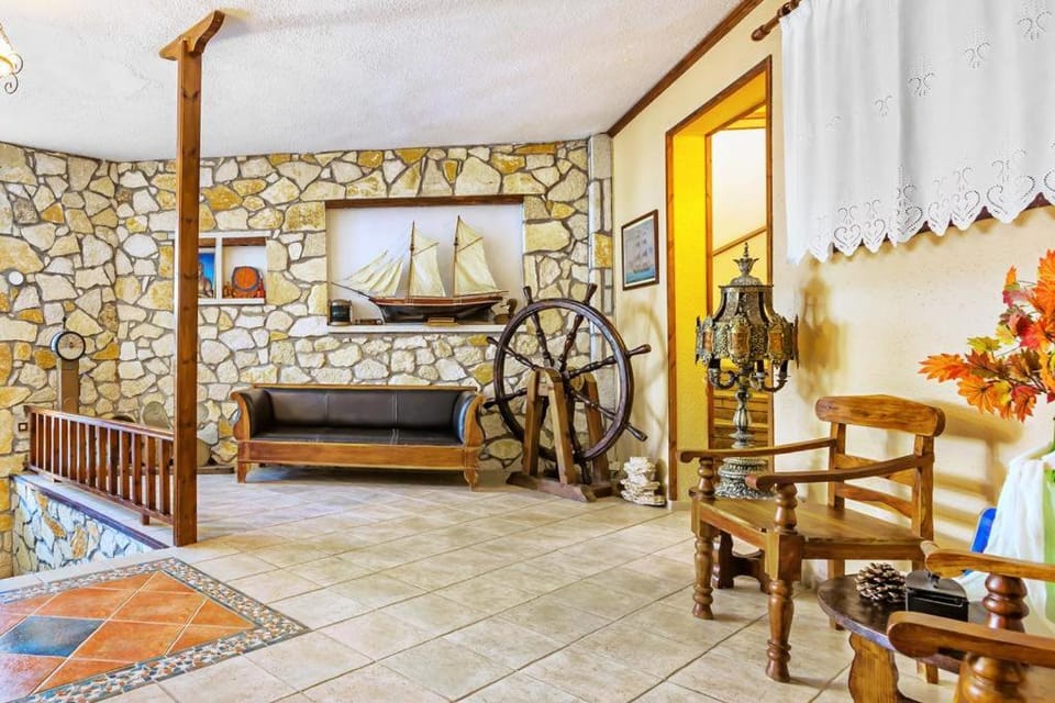 Karnagio Vasilas Apartment in Halkidiki