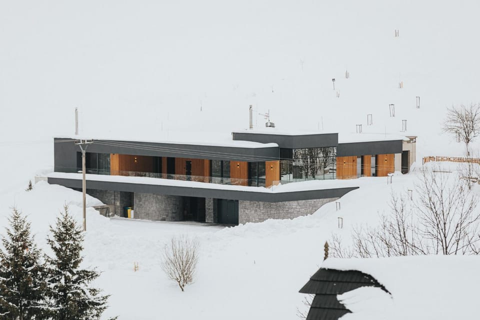 Property building, Winter