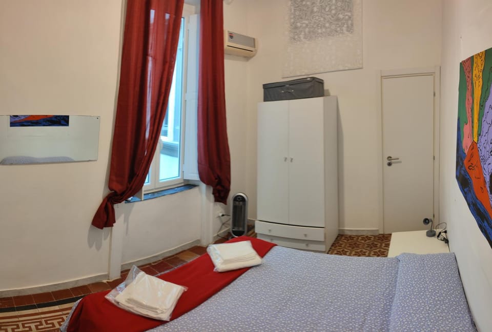 Bed, Bedroom, wardrobe, air conditioner