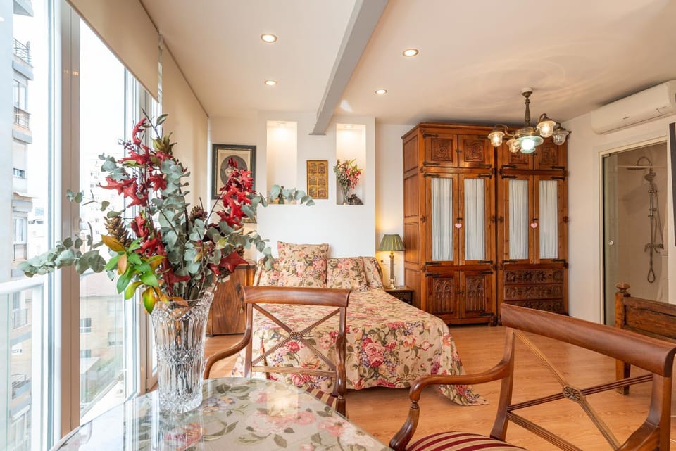 Living room, Seating area