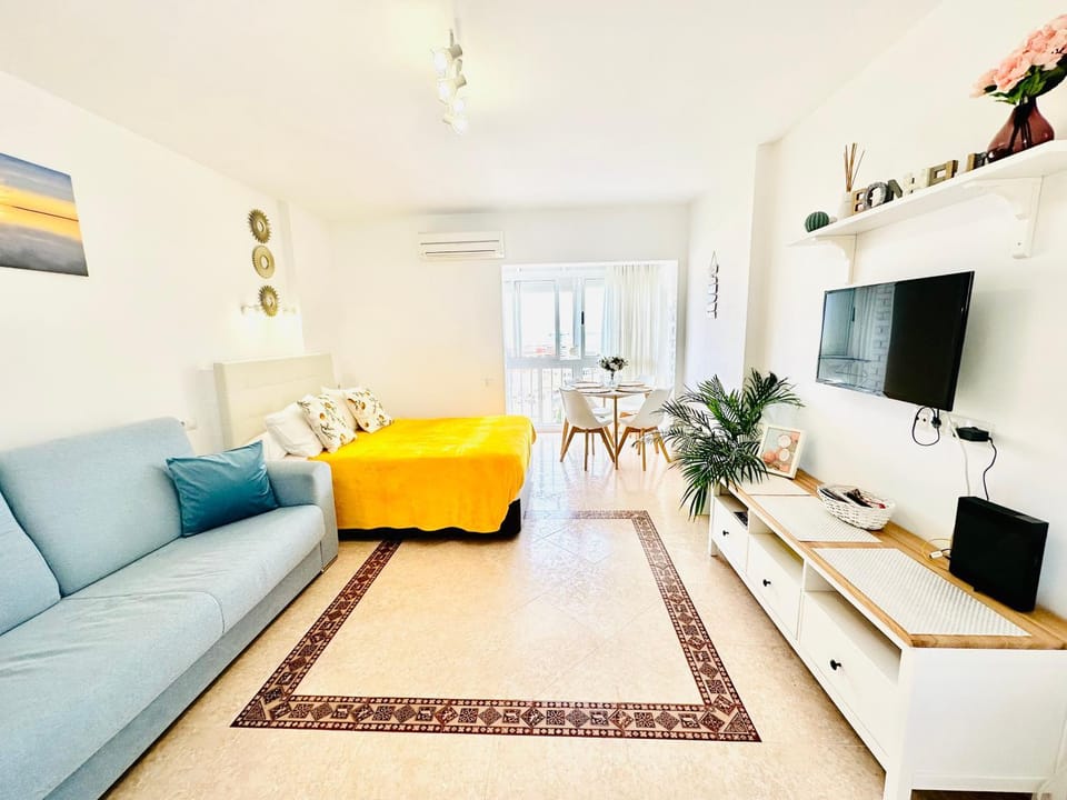 Iris Vistas Sea & Sun Benalmadena Apartment in Benalmadena