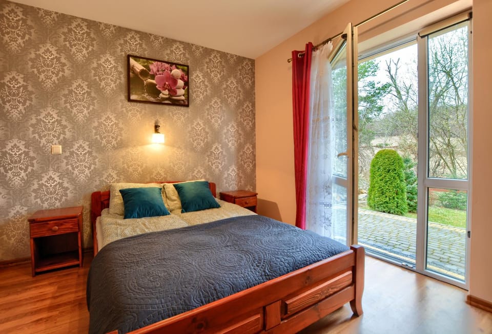 Balcony/Terrace, Photo of the whole room, Bedroom, Garden view