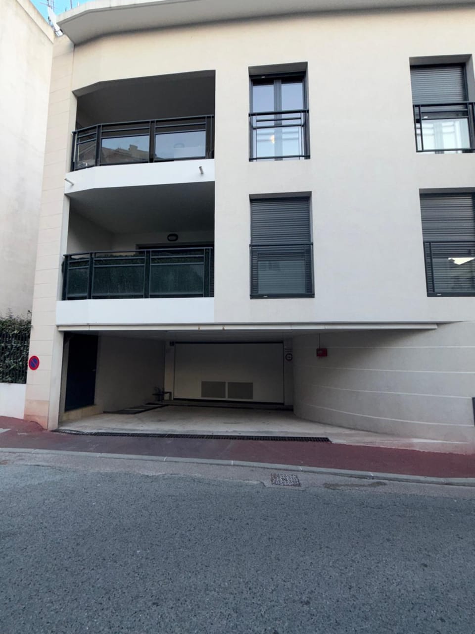 Property building, Parking