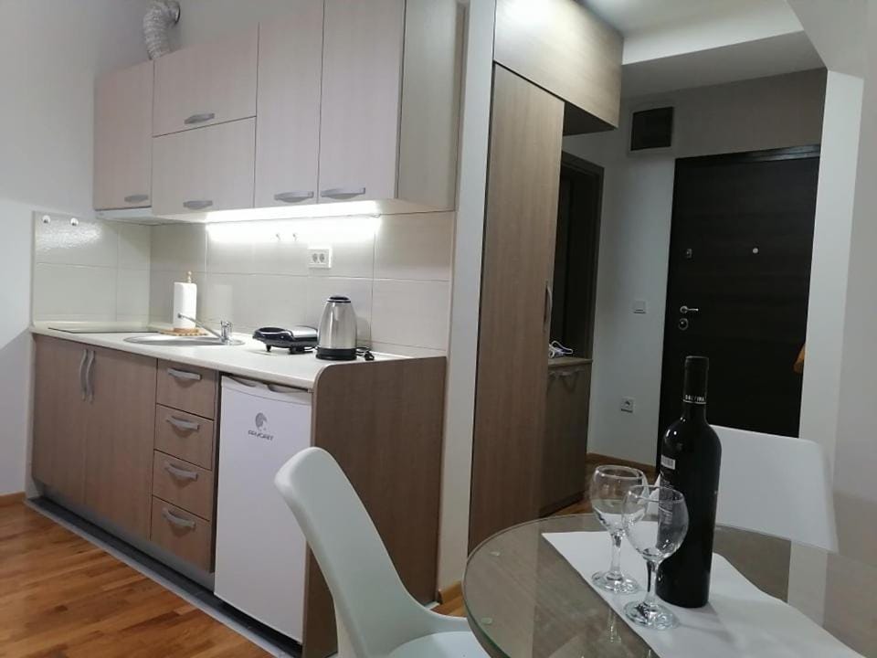 Kitchen or kitchenette, Living room, Dining area