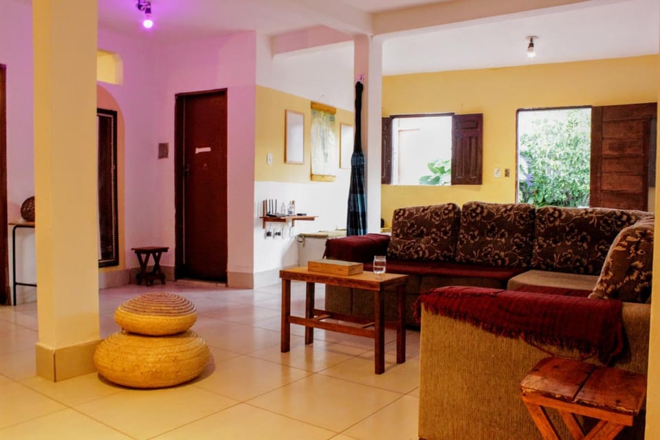 Communal lounge/ TV room, Living room, Seating area