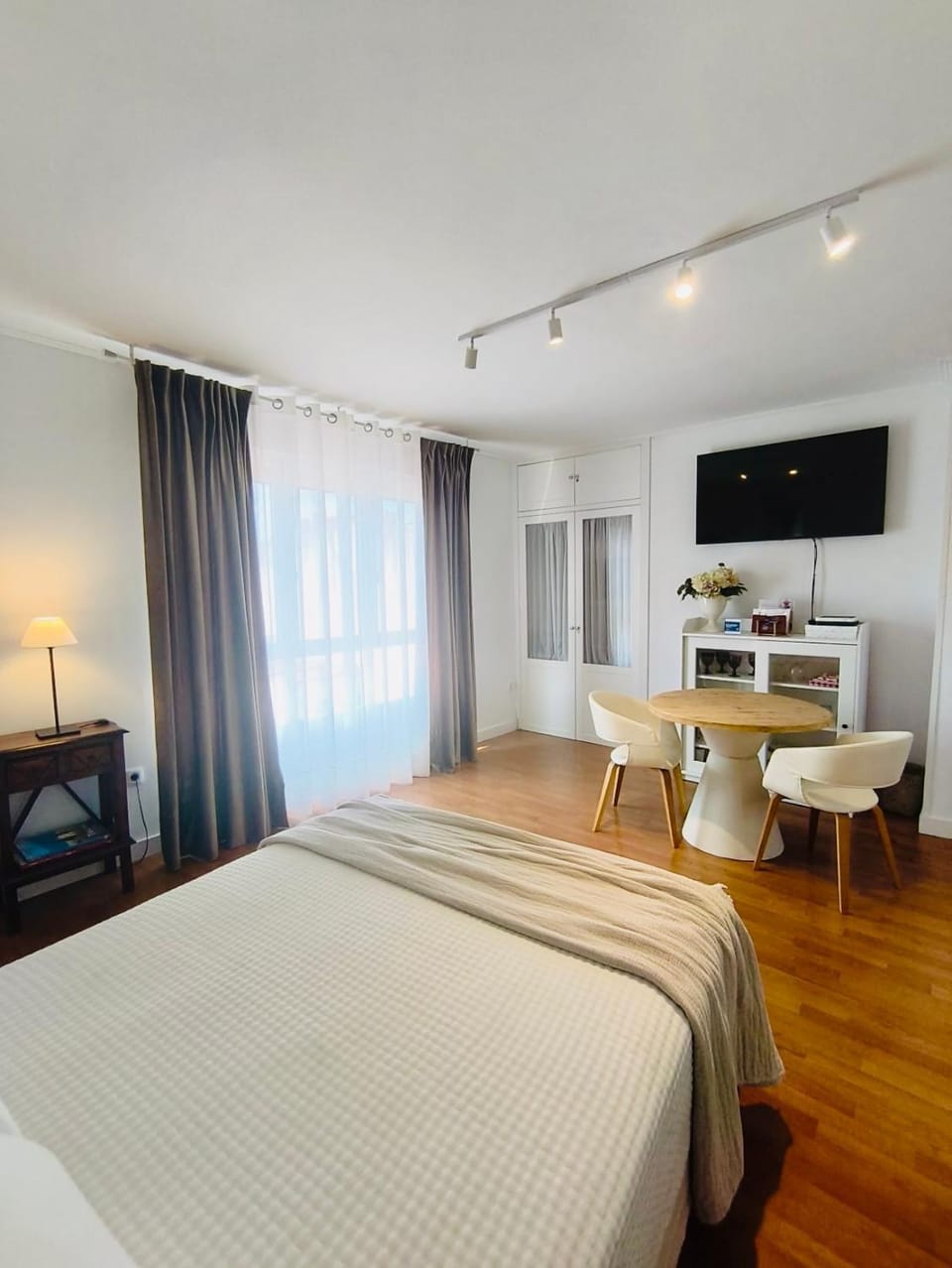 Ático Luz de Córdoba Station parking free center city Apartment in Cordoba