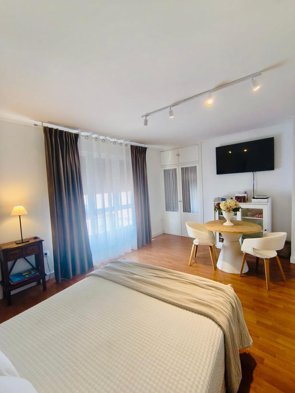 Ático Luz de Córdoba Station parking free center city Apartment in Cordoba
