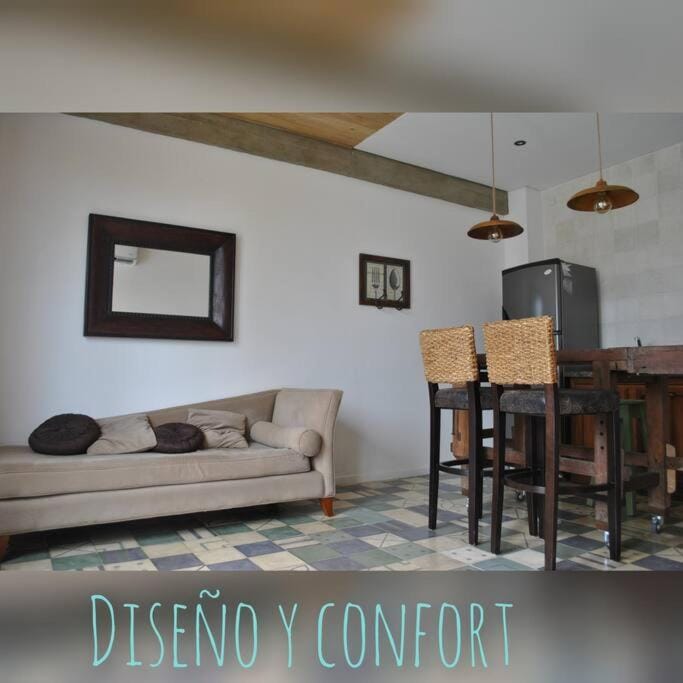 Living room, Dining area
