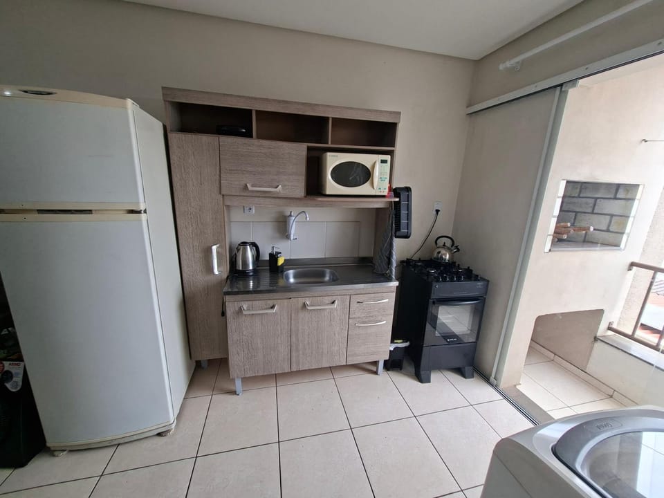 Apart próximo a Unimed, Catedral e HSA de 2 quartos com 2 AR e garagem no Centro-sul Apartment in State of Rio Grande do Sul