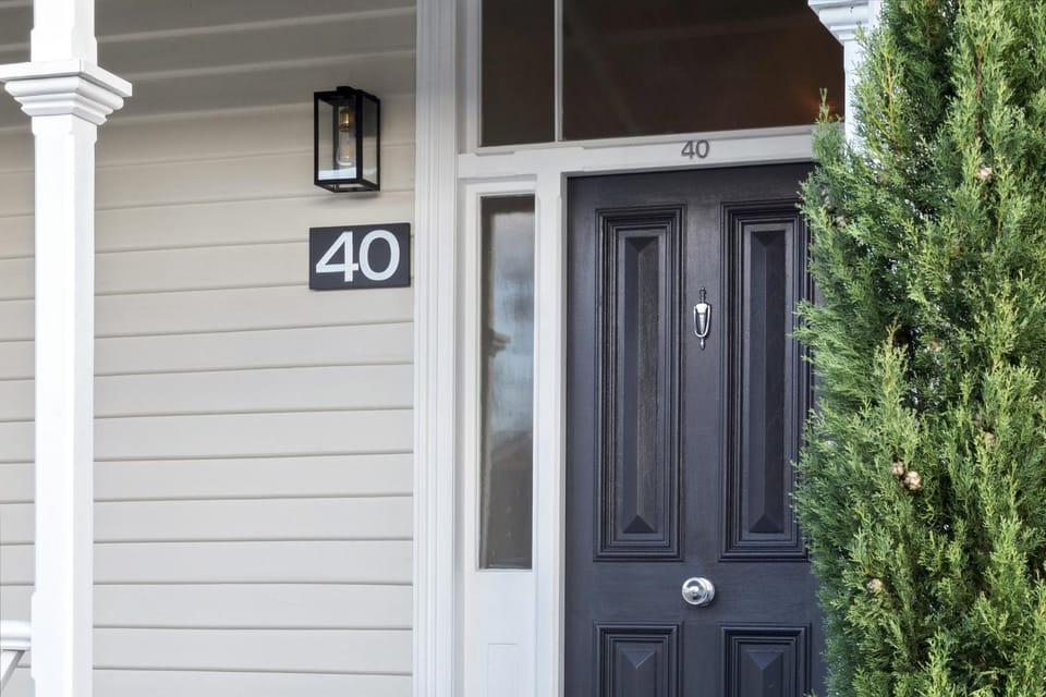 Facade/entrance