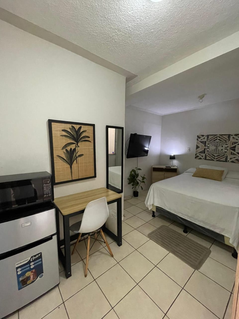 Kitchen or kitchenette, hair dresser