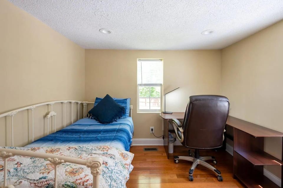 Bed, Bedroom