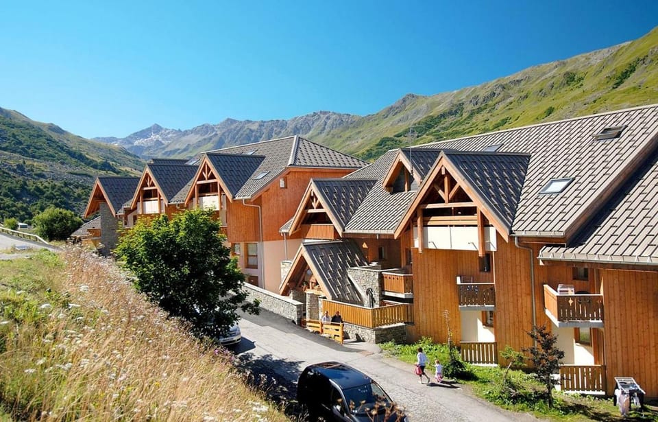 Property building, Natural landscape